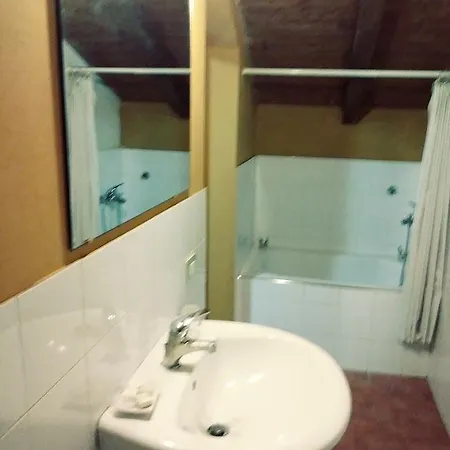 Agriturismo Suri Sant'Andrea (Piedmont)
